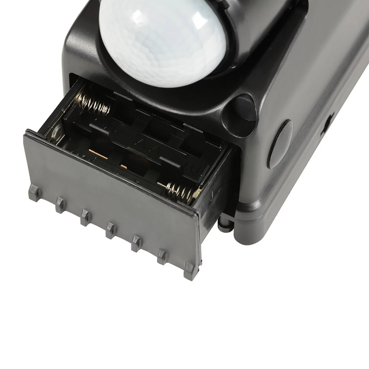 Lyyt Battery Powered Motion Sensor Twin LED Floodlight 8 Lyyt Battery Powered Motion Sensor Twin LED Floodlight - Image 6