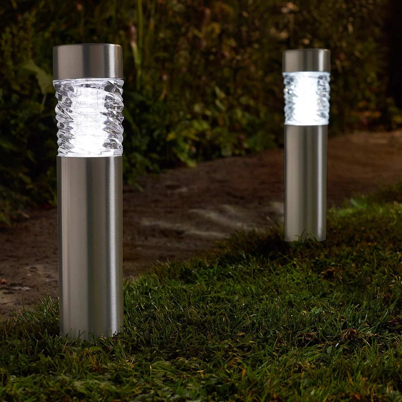 SuperBright Solar Powered LED Bollard Light STELLA 4-Pack White Brushed Stainless Steel 3 SuperBright Solar Powered LED Bollard Light STELLA 4-Pack White Brushed Stainless Steel