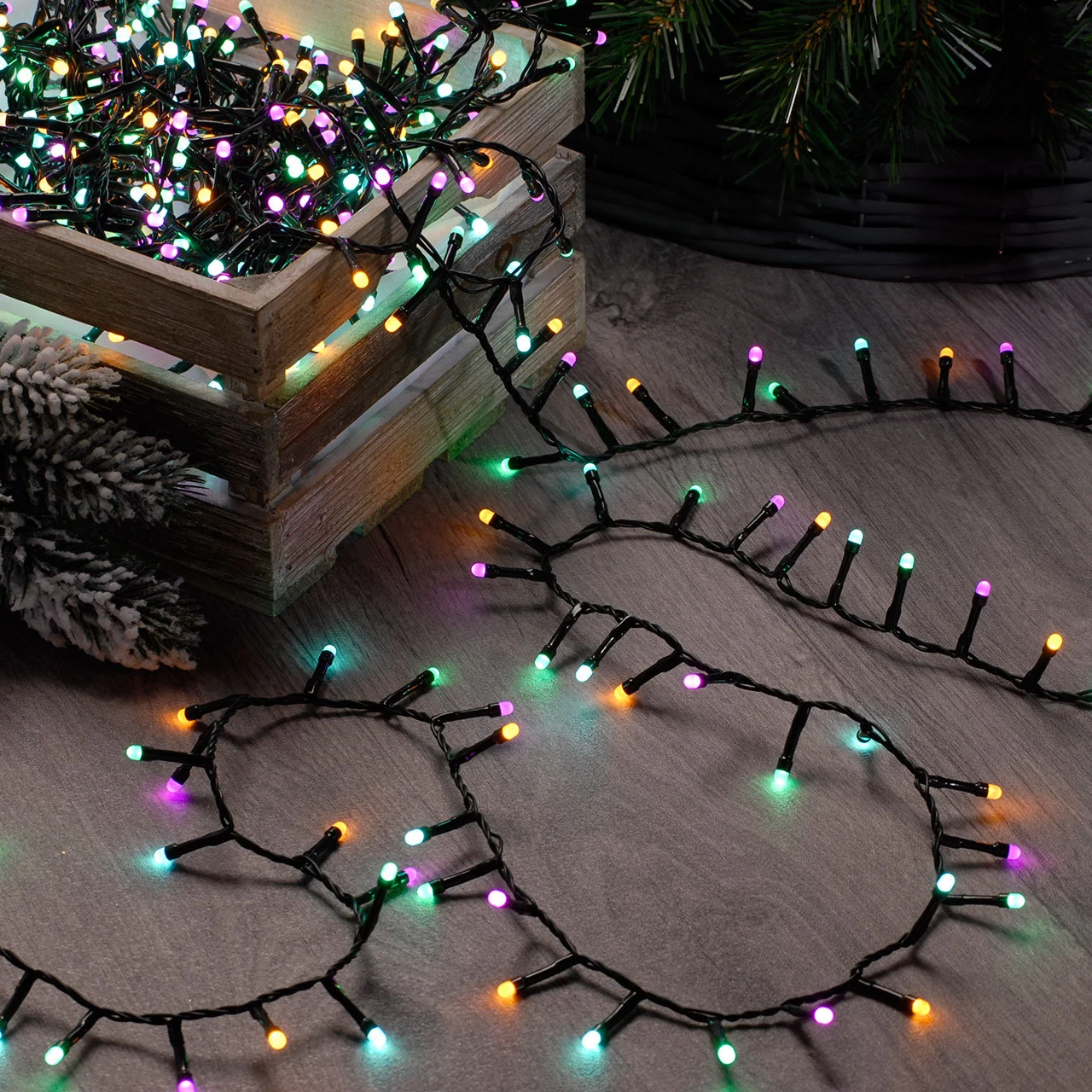 Festive 8.9m Indoor & Outdoor Glow-Worm String Lights 360 Aurora LEDs 3 Festive 8.9m Indoor & Outdoor Glow-Worm String Lights 360 Aurora LEDs