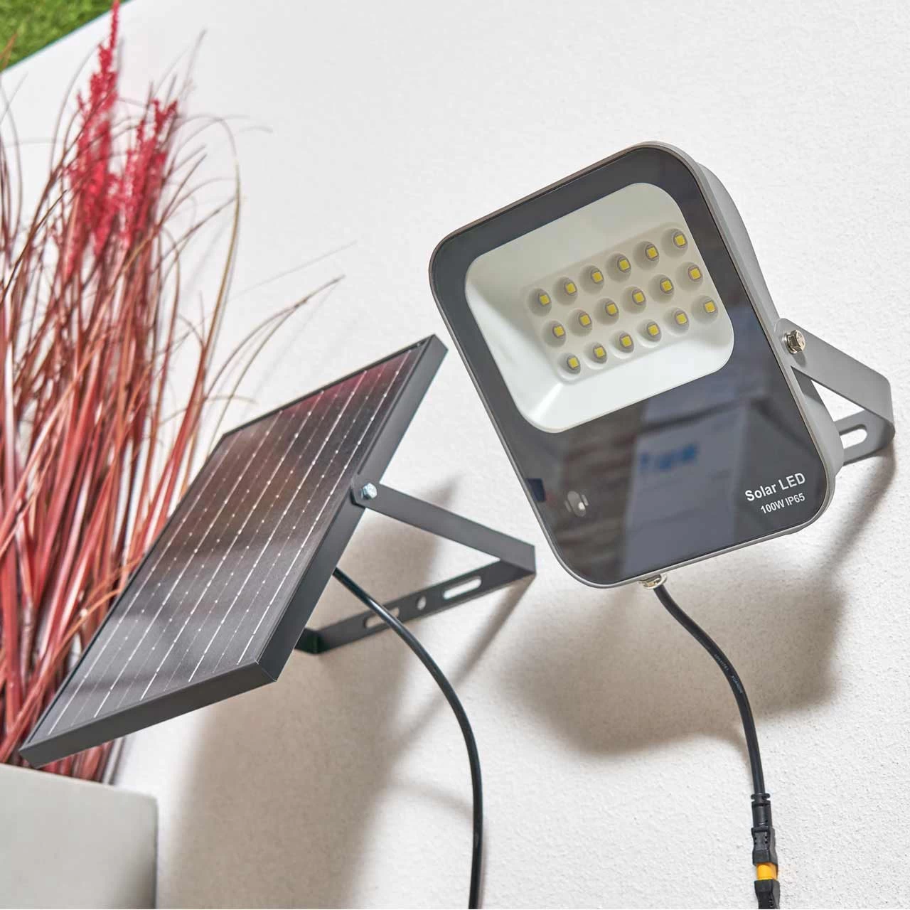Zink DENBY 1100lm LED Solar Floodlight Grey 3 Zink DENBY 1100lm LED Solar Floodlight Grey